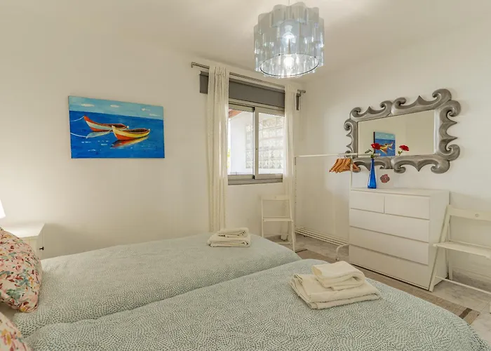 With Private Pool & Ocean Views Apartament