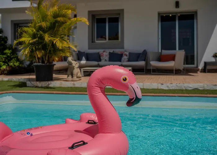 With Private Pool & Ocean Views Apartament Costa Adeje (Tenerife)