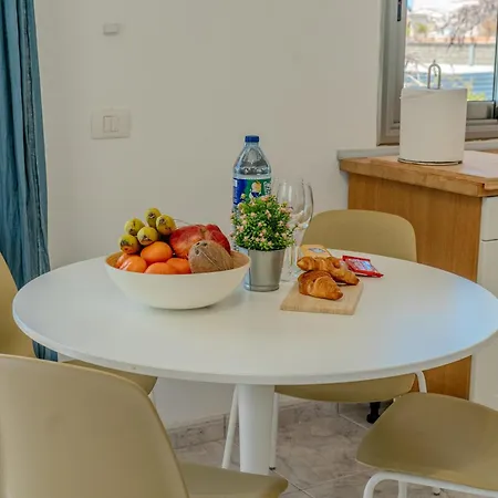 With Private Pool & Ocean Views Апартаменты *