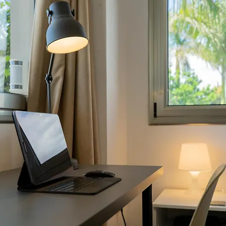 With Private Pool & Ocean Views Апартаменты *