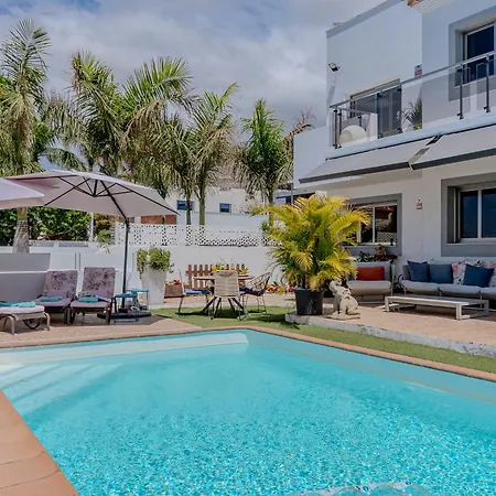 With Private Pool & Ocean Views Apartment *