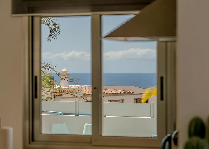 Apartamento With Private Pool & Ocean Views *