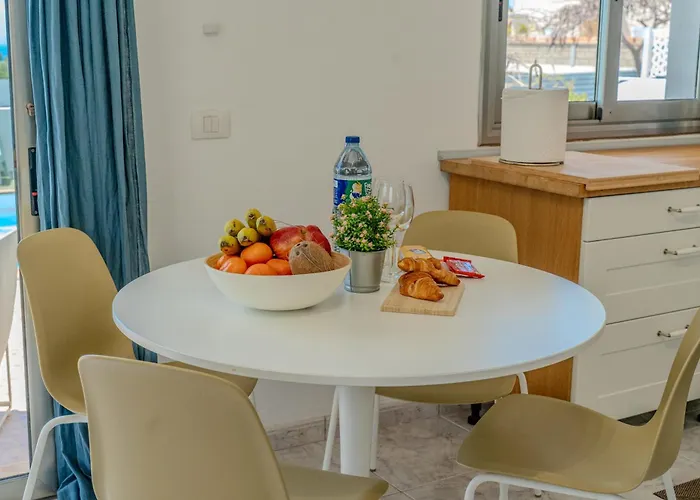 With Private Pool & Ocean Views Apartamento *