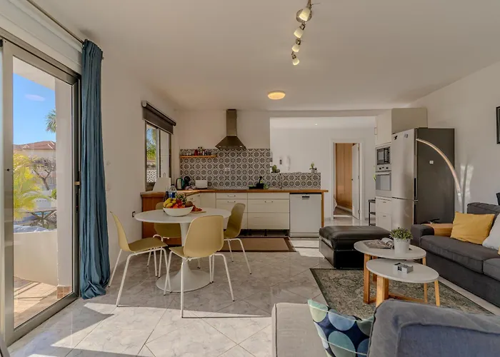 Apartamento With Private Pool & Ocean Views *