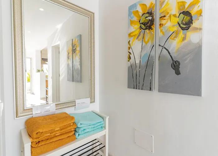 Apartamento With Private Pool & Ocean Views *