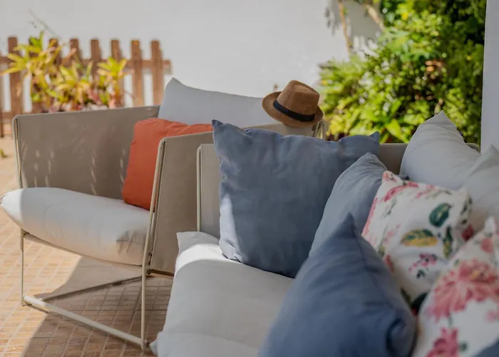 With Private Pool & Ocean Views *