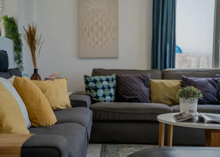 Apartamento With Private Pool & Ocean Views *